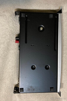 Prodám zesilovač QSC GX5 - 2x 700W - 4 ohmy - NOVÝ - 2