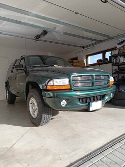 DODGE Durango 5.9 V8 12tis.najeto - 2