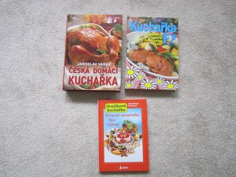 ČESKÉ KUCHAŘKY 3 KUSY - 2