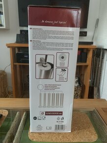 Vertikální ocelová plnička.Klešte,střívka a sponky - 2