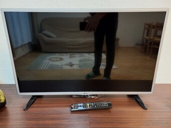 Televize LG 32LH570U - 2