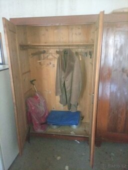 Staré poctivé skříně - 2