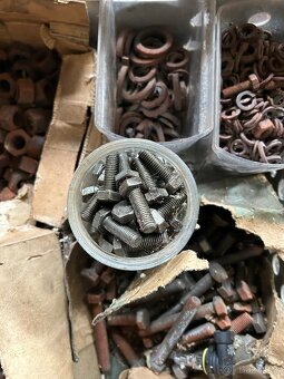 Spojovací materiál - 2