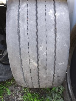 Pneu 355/50 R22,5 - 2
