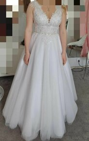 Svatební šaty M-L nastavitelná velikost - 2