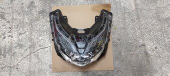 Přední světlomet Honda Forza 125/300 rok 2019 - 2