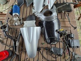 Suzuki XF 650 Freewind - Elektro - dily - 2