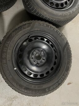 Plechové disky (VW Passat B8) zimní pneu 215/60 R16 - 2