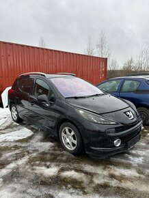 Dily z tohoto vozu Peugeot 207 sw - 2