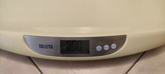 Dětská digitální váha Tanita BD-590( jenom osobní předání) - 2