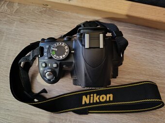 Nikon D3100 - 2