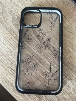 Kryt na iPhone 13 - 2