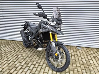 Suzuki V-Strom 1050 DE (ČERNÁ) - 2