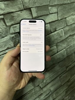 iPhone 15 - 2