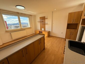 2KK+Balkon po rekonstrukci Br.Čapků 2868, volný od 1.8.2025 - 2