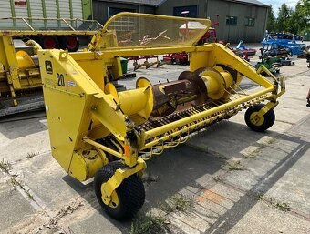 John Deere 630A Grass Pickup - 2
