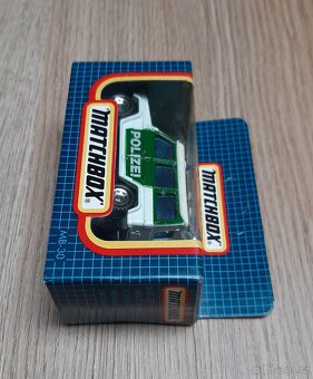 Matchbox MB-30 (Mercedes-Benz, Polizei) - 2