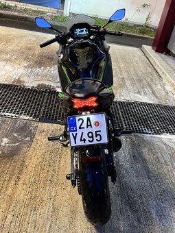 Kawasaki ninja 650 - 2