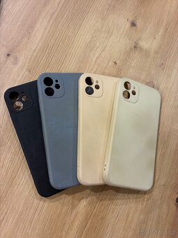 Apple iPhone 11, 128 GB, černý - 2