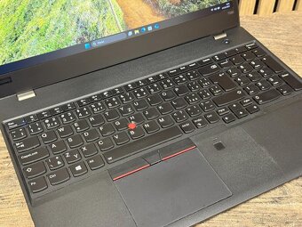 Lenovo ThinkPad T580 - 15.6" FHD, i5-8350U, 16GB RAM, 512GB - 2