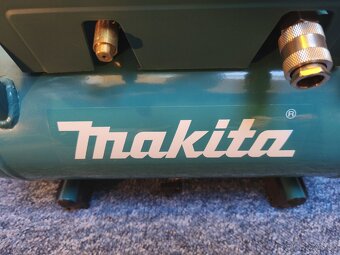 Makita XGT AC001GZ - 2