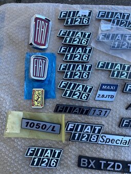 Znaky, štítky Fiat - 2