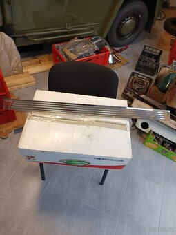 ŠKODA LS,GLS ZADNÍ LIŠTA ČELA- NOVÁ ULOŽENKA - 2