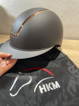 Jezdecká helma HKM - 2