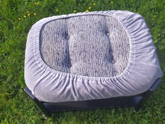 Prodám dřevěné sedátko 60x45x45 cm - 2