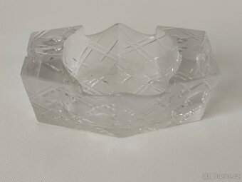 Popelník broušený - 2