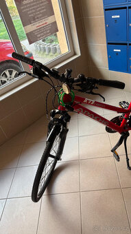 Silniční kolo Apache - 2