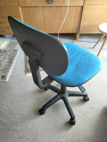 Kancelářská židle na kolečkách - 2