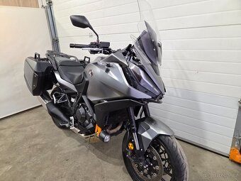 Honda NT 1100 - havarovaná - 2