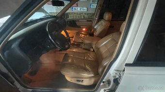 Jeep Grand cherokee ZJ 5.2 V8 - 2
