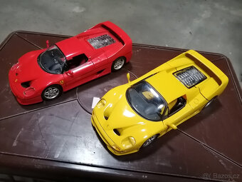 Bburago Ferrari F50, 1:18 červené - 2