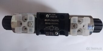 HYDRAULICKÝ ROZVADĚČ 24V DUPLOMATIC - 2