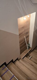 Provádím malování pokojů a komerčních prostor. - 2