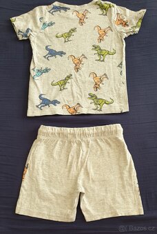 Tričko a kraťasy s dinosaury vel. 104 - 2