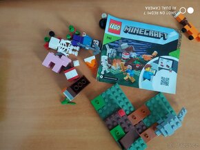 LEGO Minecraft 21162 Dobrodružství v tajze - 2