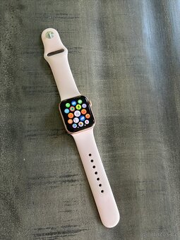 Apple watch SE 2020 40mm - 2