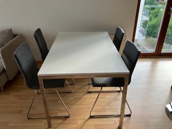 Jídelní stůl IKEA - 2
