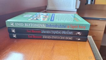Sada 3 knih – Enid Blyton (vázané, výborný stav) - 2