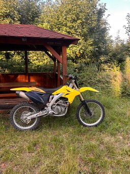 Suzuki rmz 250 - 2