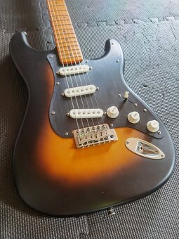 Elektrická kytara Squier Strat 40th Anniv W2CSB - 2