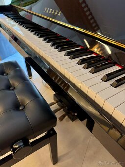 Piano Yamaha GranTouch GT1 - 2