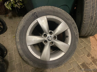 Kola Fabia III 6jx15H2 et 38 185/60/R15 - 2