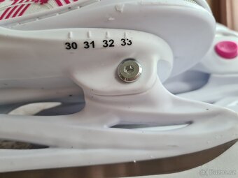 Dívčí lední brusle 30-33 - 2