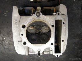 Yamaha XT 600 motorové díly - 2