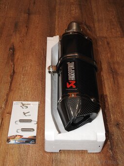 Laděný výfuk Akrapovič carbon velký Nový - 2
