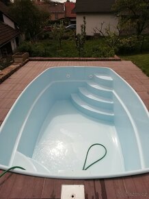 Bazén sklolaminát - 4,2m x 2,5m x 1,25 m - 2